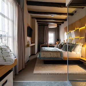 Kamer met een Queen Size Bed